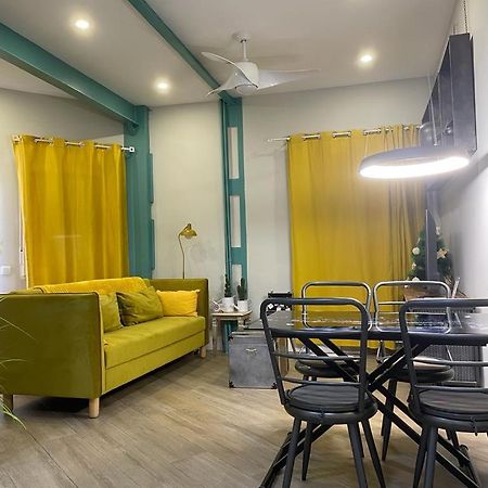 Appartamento Apartamento Deluxe El Avion Alcalá de Henares Esterno foto